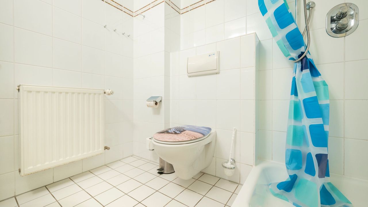 Badezimmer mit Dusche Badezimmer mit Dusche